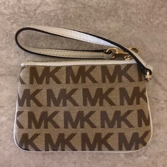 Michael Kors monogrammed wristlet EUC - Picture 2 of 14